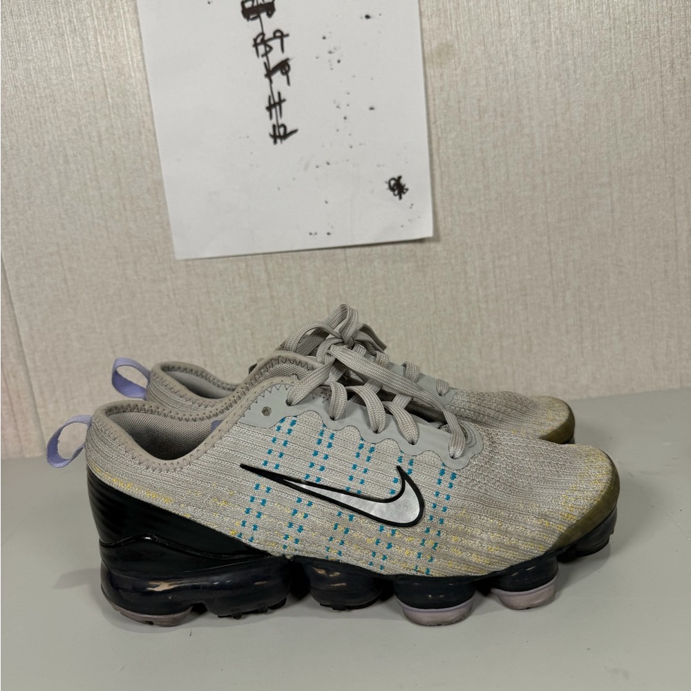 Nike Air‎ Vapor Max Flyknit 3 GS Athletic Shoes BQ5238 007 Size 6.5Y